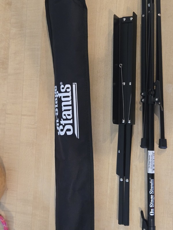 On Stage Folding Metal Music Stand w Carry Bag Adjustable Height Tripod Base NEW