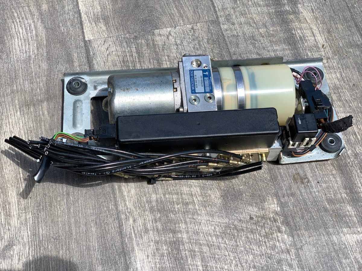 03-08 Mercedes R230 SL500 SL550 Convertible Roof Top Hydraulic