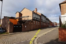 Photo 12x8 Spa Lane Vaults Chesterfield/SK3871 A Wetherspoons public hous c2016