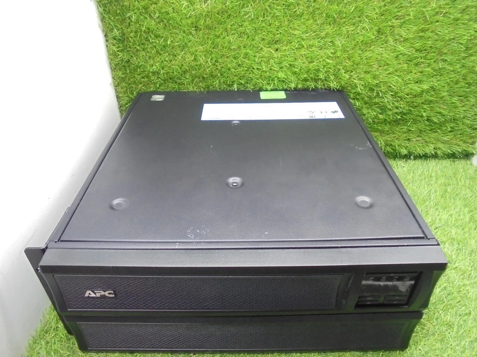 APC SMX3000HVNC 3000VA Smart-UPS X 4U Rack/Tower LCD 230V *NO CELLS* #OR - Image 3 of 4