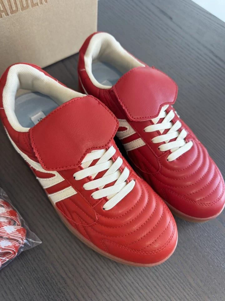 STEVE MADDEN MADRID Low top Sneakers NIB 7.5 Women’s Shoes Red Retro - Image 4 of 4