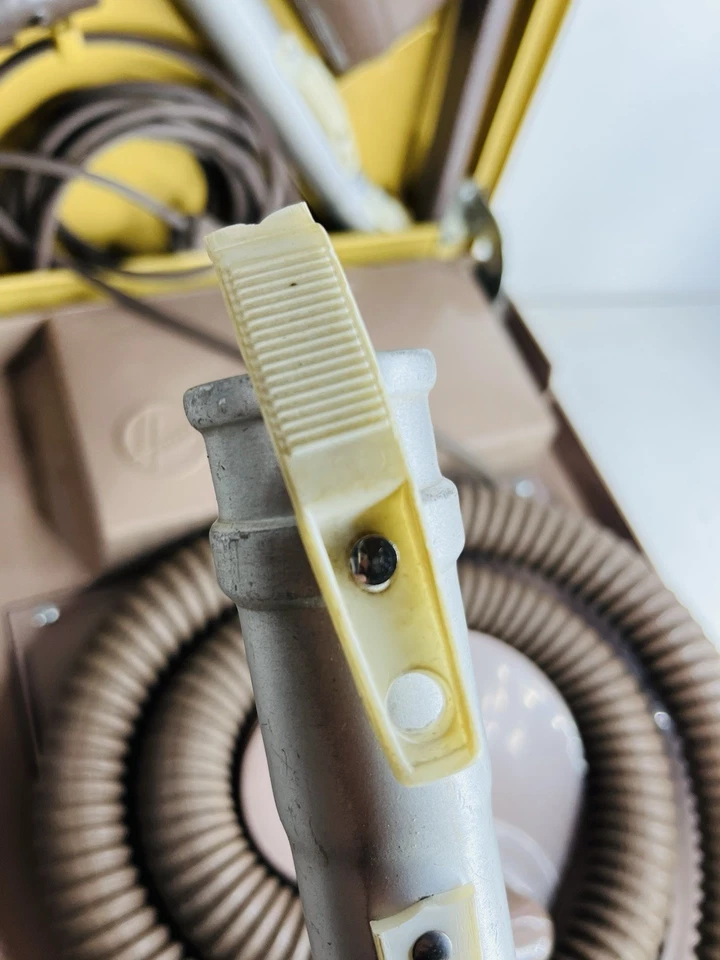 Vintage Hoover Cleaner Canister Vacuum Model 2110 Portable Suitcase Working - Image 4 of 4