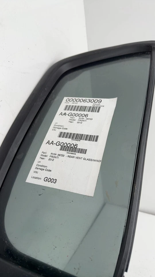 Ventilación trasera cristal/ventana Nissan Frontier 2012 izquierda Foto 4 de 4