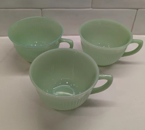 FIRE KING Jadeite Green JANE RAY Ribbed Coffee Tea Cup 1950 1940 Vintage