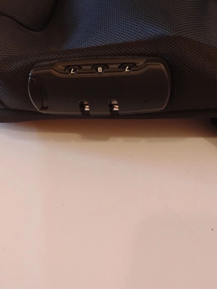 BANGE BACKPACK CROSSBODY BAG WITH USB POWER CHARGER & NO.  LOCK (ANTI-THEFT)  - Image 3 of 4