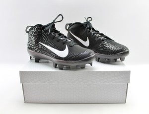mike trout cleats black