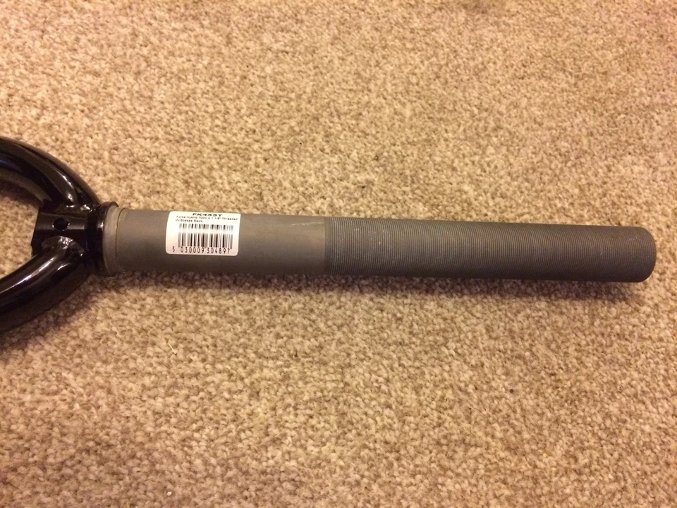 700c Hybrid Forks V Brake Bosses 1", 1 1/8" Threaded or Threadless Black Steel - Image 2 of 4