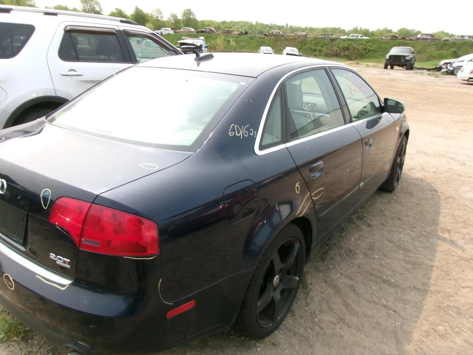Conjunto de limpador de ar usado serve: 2005 Audi a4 2.0 grau A - Imagem 4 de 4