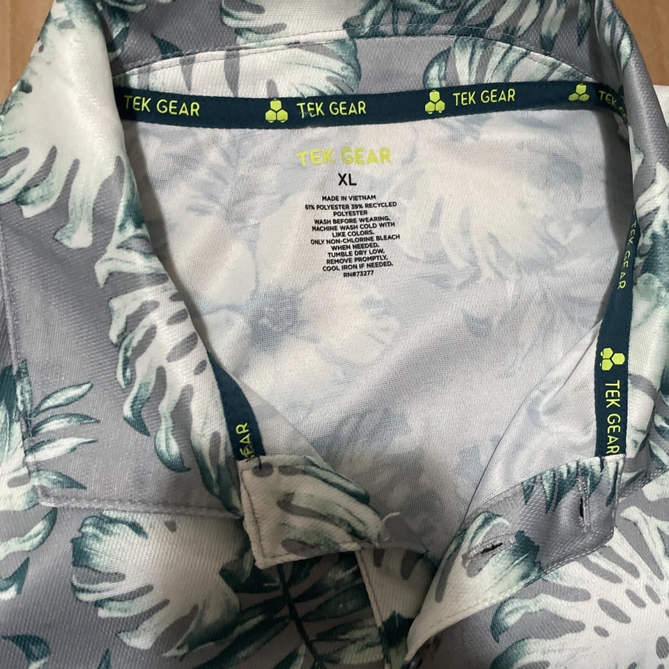 XL Men's TEK GEAR Vintage Grey Floral Polyester Hawaiian Polo Monstera Leaf AOP - Image 2 of 4