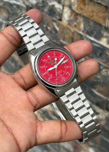 Military Seiko 5 Men's Day/Date Red Dial 21 Jewels Automatic Watch - Picture 2 of 11