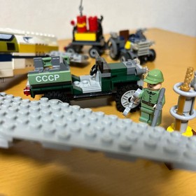 LEGO Indiana Jones Peril in Peru 7628 & Indiana Jones Motorcycle Chase 7620 Used