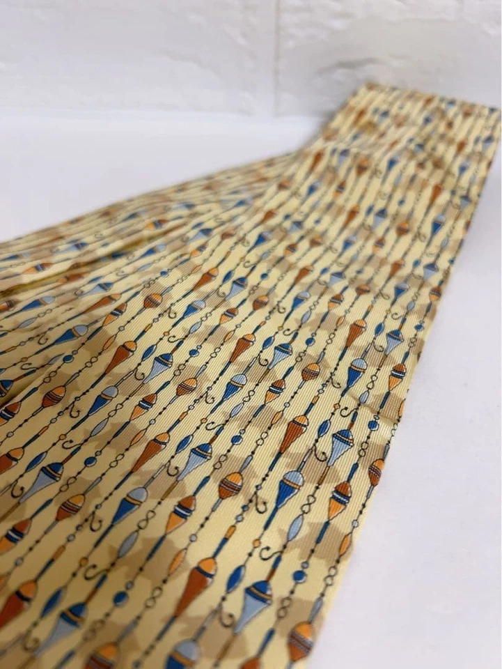 Corbata Chloe 100% Seda Amarillo Pesca Flotador Patrón W9.5cm Hecha en Francia Foto 3 de 4