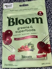 (40)BLOOM Nutrition Greens & Superfoods Powder Spiced Cranberry 5 Stick BB 09/26