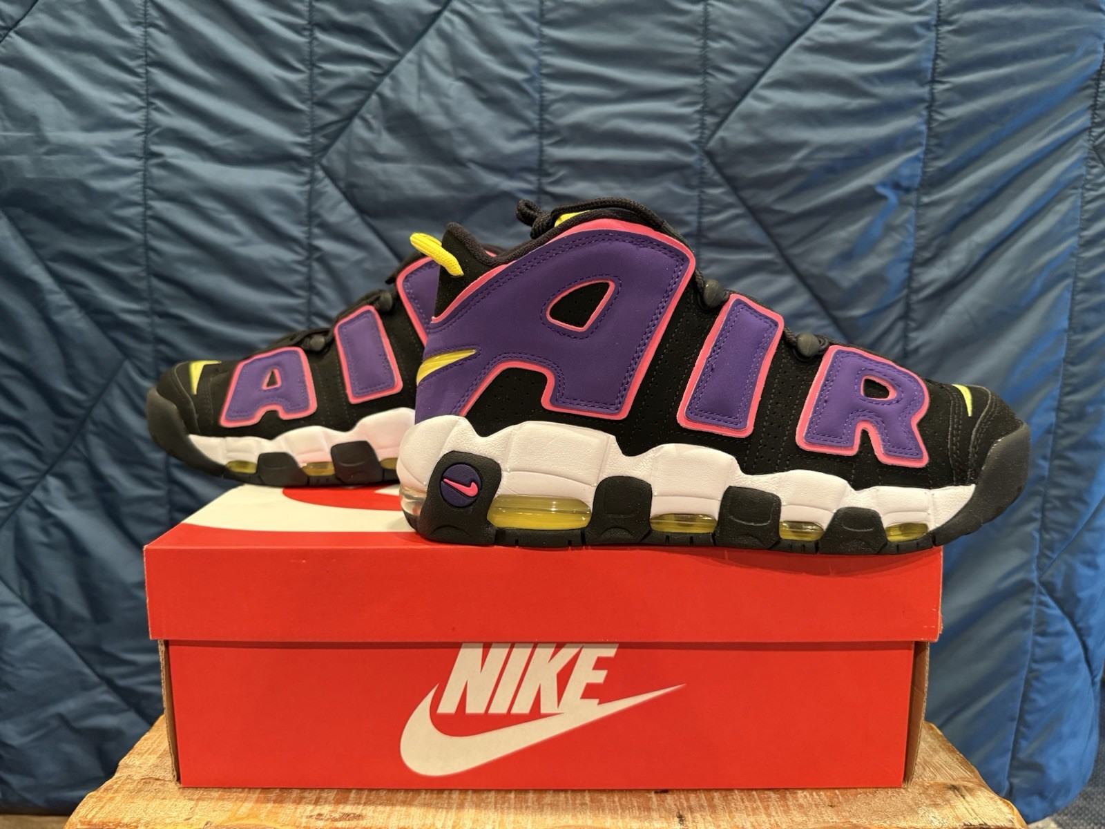 Para hombres Nike Air More Uptempo '96 DZ5187-001-Talla 9-Negro/Multi/Púrpura Cancha-NUEVO EN CAJA