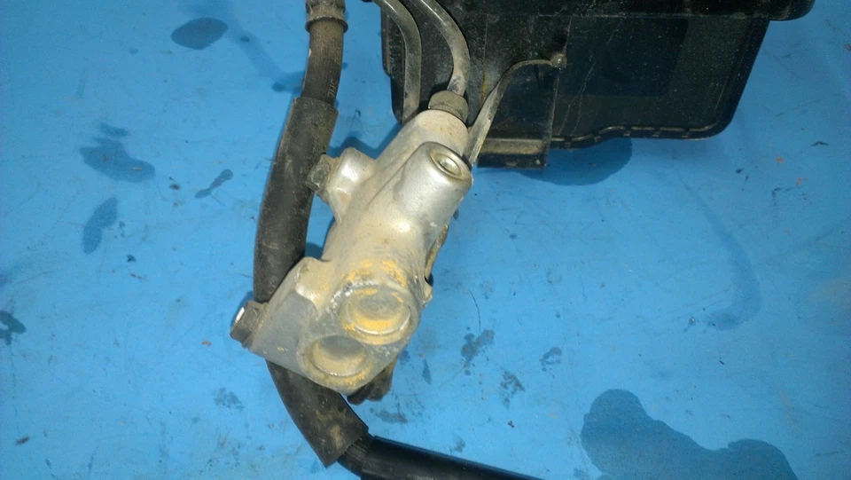 BOMBA MODULADORA FRENO ANTIBLOQUEO ABS HONDA CBR250R 2011 2012 2013 Foto 3 de 4