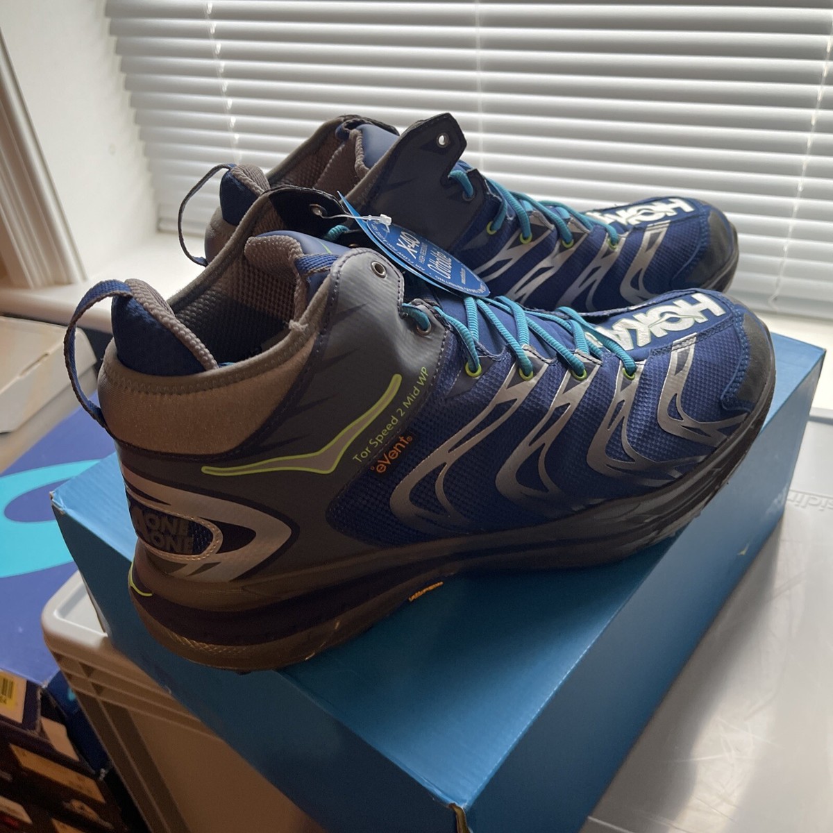 hoka tor speed 2 mid wp