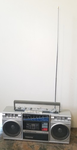 Lettore cassette radio AM FM vintage Emerson Boombox modello CTR 935 leggere bene - Foto 18 di 24