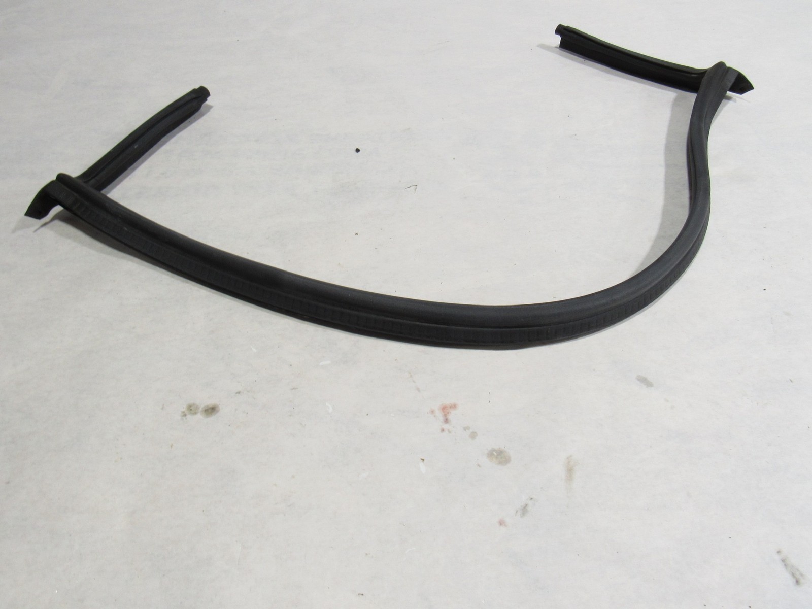 17-20 Mclaren 720S 720 2020 Spider Rear Glass Weather Strip Seal #3