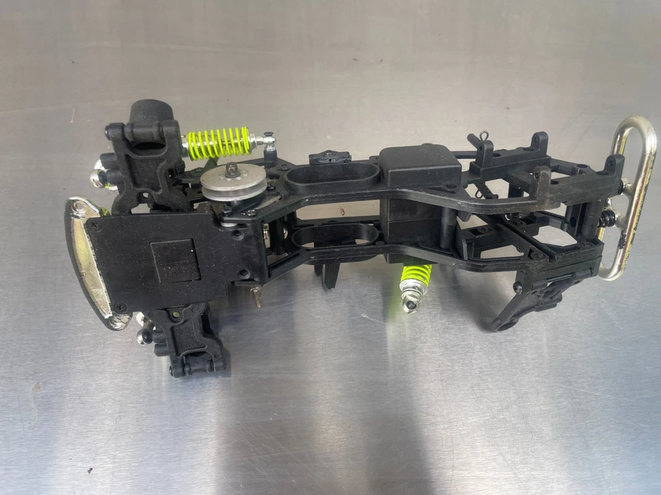 Vintage CEN Mini Madness RC parts chassis Monster truck 1/16 - Image 3 of 4