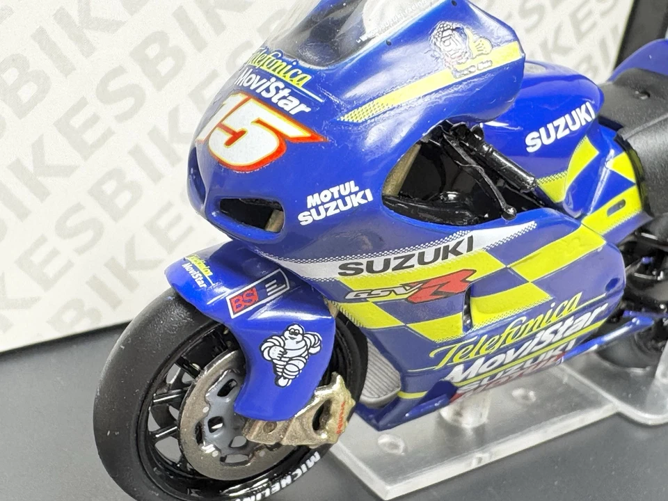 Suzuki GSV-R #15 Gibernau Moto GP 2002 Ixo Modelos escala 1/24 Foto 3 de 4