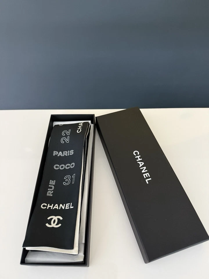 Chanel orig. Twilly Seidentuch Schwarz&Weiss NEU!!! OVP - Bild 2 von 2