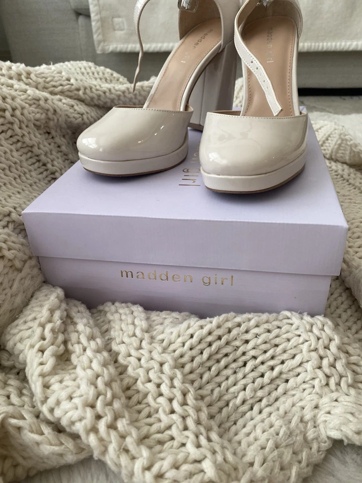 Tacón de plataforma Madden Girl en charol talla 7,5 Foto 4 de 4