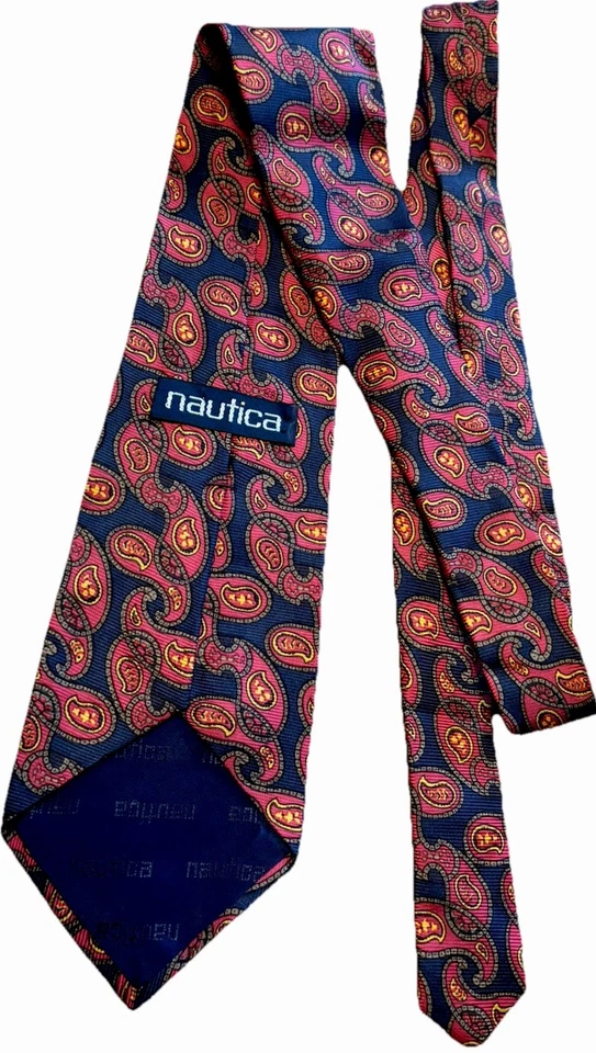 Corbata de seda roja borgoña NAUTICA puntos cachemira textura sólida estampada venta al por menor47,50 Foto 2 de 3