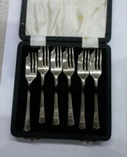 Yeoman Plate EPNS MADE IN ENGLAND NUMBERED Boxed 6 Dessert Forks , Vintage - VGC