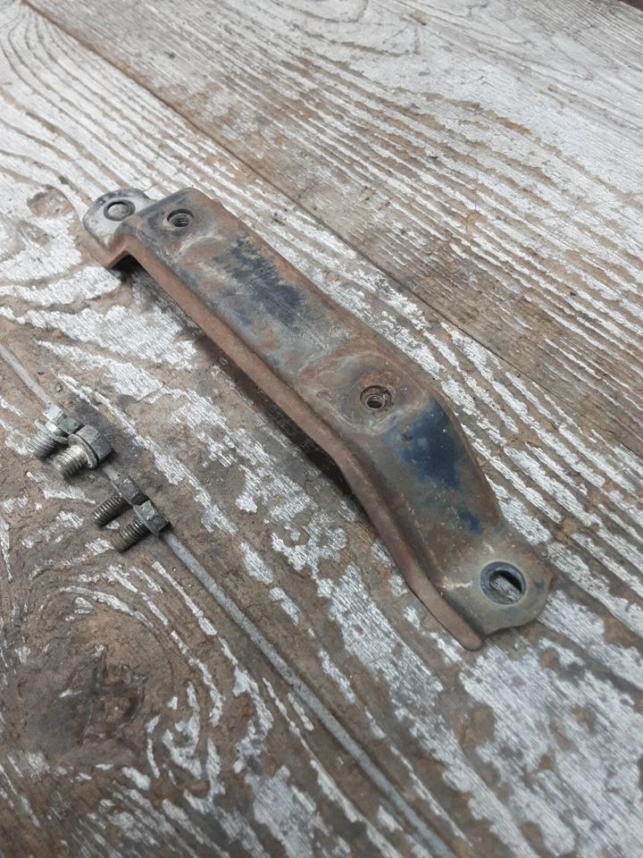 82 80-83 Honda Goldwing GL1100 GL GL 1100 1982 soporte de montaje de tanque de combustible de gasolina Foto 4 de 4