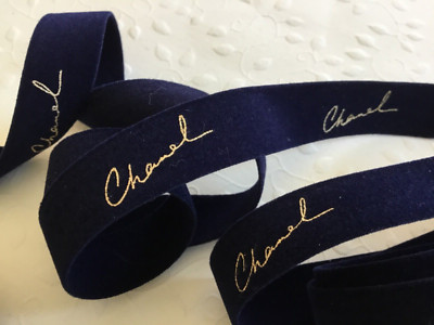 3m  Chanel Band in blau-gold aus Samt mit 1,5cm Breite aus franz. Edition