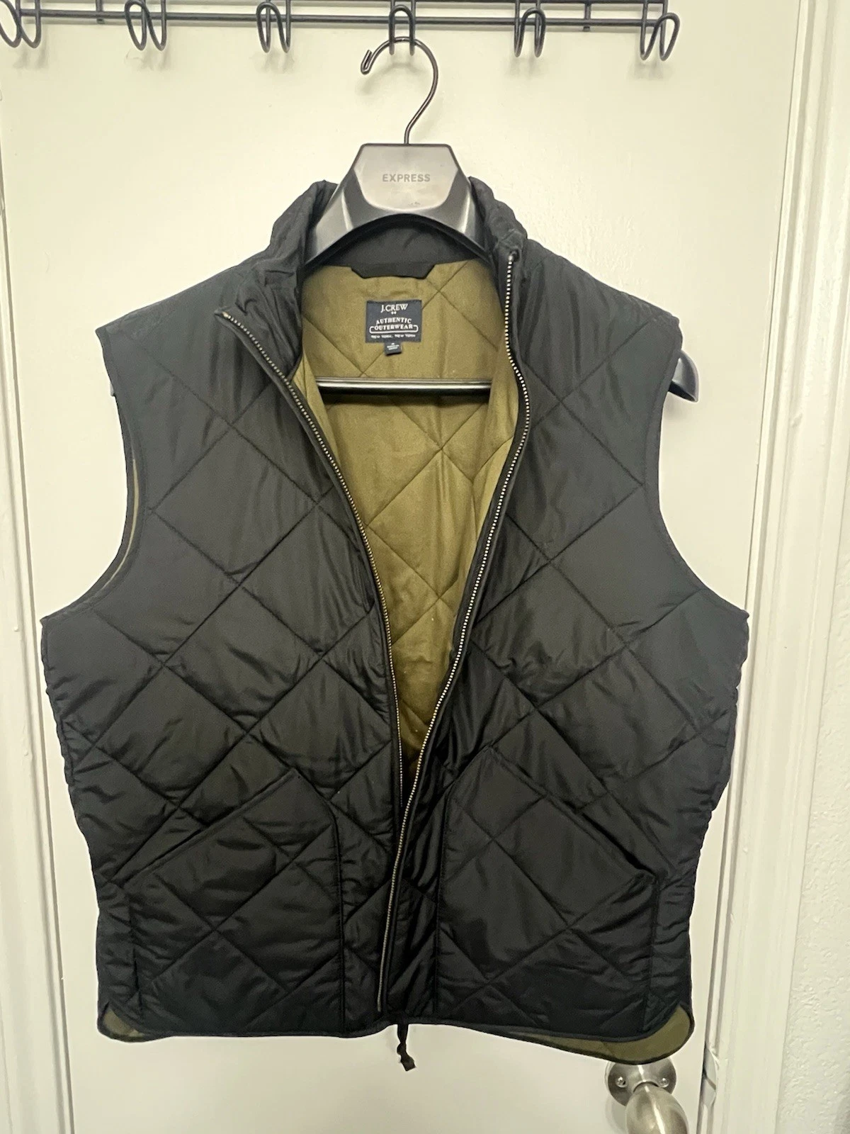 J.Crew Vest Mens Medium Black Quilted Light Puffer Outerwear Full Zip Insulated