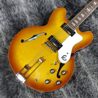 Semi-Acoustic Electric Guitar Epiphone Riviera Frequensator
