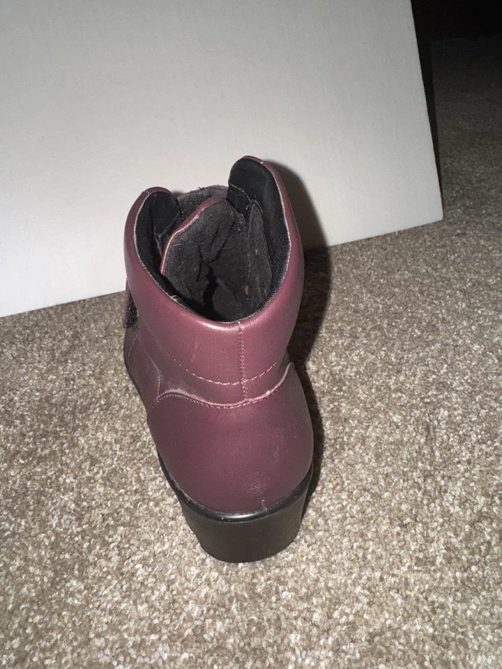 HOTTER TAMARA BURGUNDY ANKLE BOOTS US 8.5 UK 6.5 EU 40 STD TOUCH STRAP COMFORT - Image 2 of 4