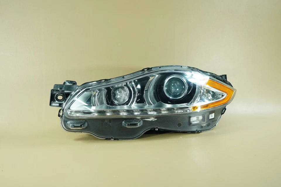 Faro izquierdo xenón HID no AFS 2010-2015 Jaguar XJ XJL XJR OEM 10 11 12 13 Foto 3 de 4
