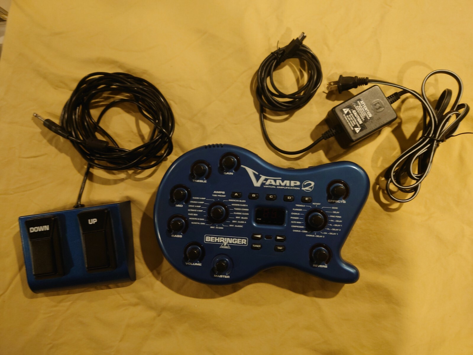 Behringer V Amp 2 Virtual Amplification Multi Effects Pedal