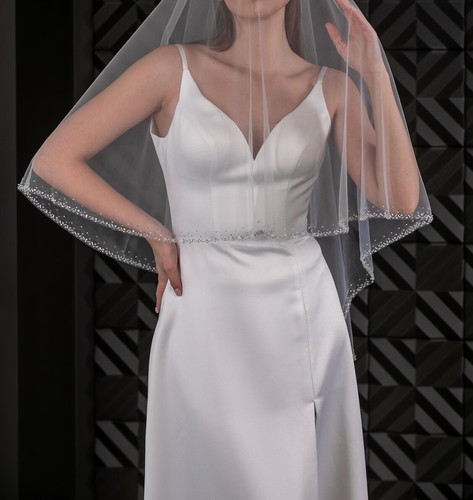 Bridal beaded veil with Silver beads trim blusher for bride - Picture 4 of 5