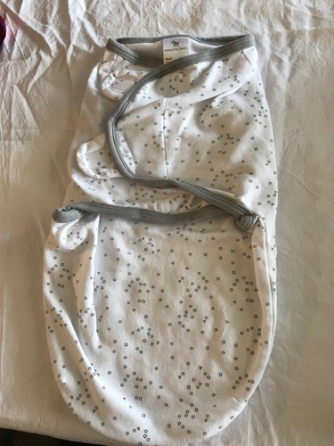 AMAZING BABY= SWADDLE BLANKET WITH STERLING ZEBRA CONFETTI AND LATTICE - 第 2/4 張圖片