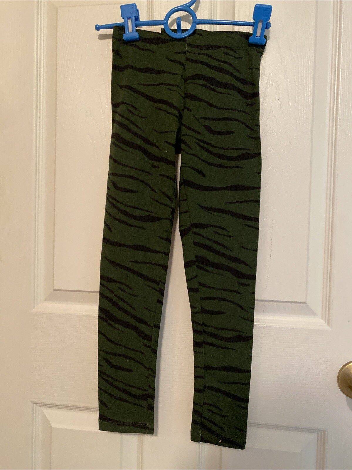 Picture 1 of 4