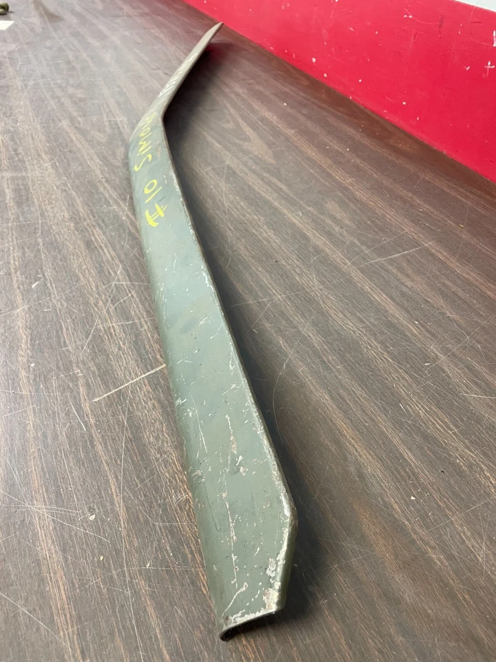 Chrysler New Yorker Saratoga 1951 1952 1953 deflector de piedra delantero extensión nuevo en caja Foto 3 de 4