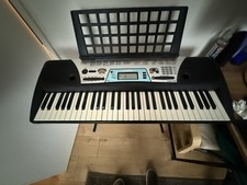 Yamaha PSR-F51 61-Key Electronic Keyboard