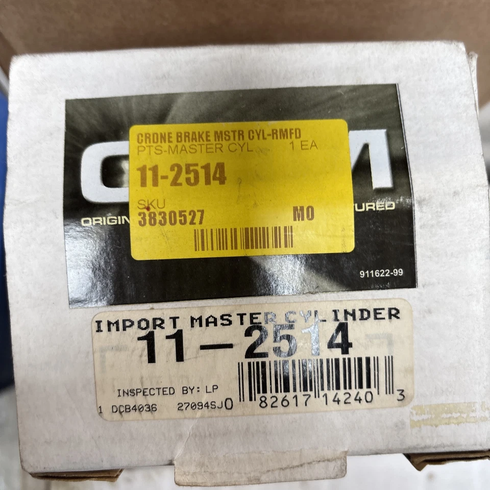 Cilindro maestro marca OEM Volkswagen 1990-1996 Passat Golf Jetta Eurovan Foto 2 de 2