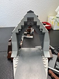 LEGO Star Wars 75017 Jedi Yoda Vs Sith Dooku DUEL ON GEONOSIS set 70% Complete