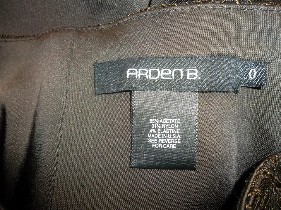 Falda lápiz recta hasta la rodilla bordada satinada Arden B talla 0 Foto 3 de 4