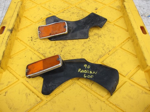 1990 Yamaha Radian 600 YX600 OEM REFLECTOR GARNISH MARKER