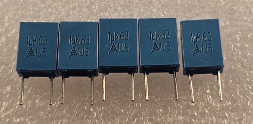 B32529C105K Epcos Polyester Capacitor 1uF 63V 10% 5mm Pitch - 10 Pcs - Picture 2 of 2
