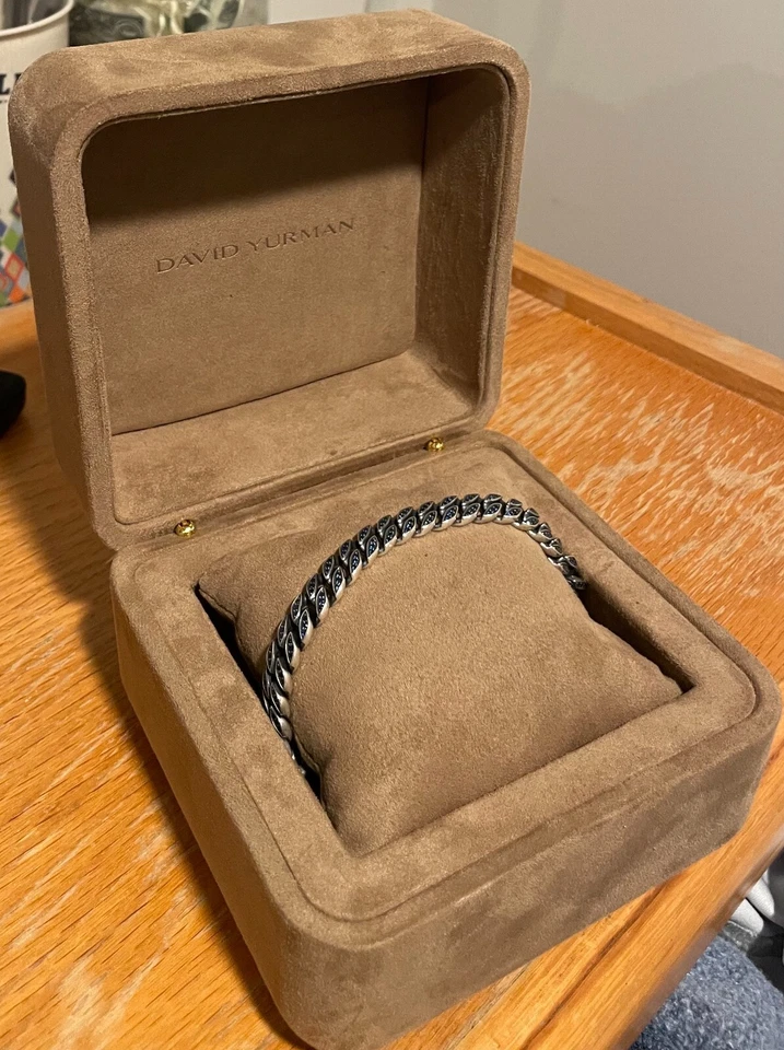 Pulsera David Yurman Cadena Bordillo 8mm, Hecha con Zafiro Azul + Eslabones. Foto 3 de 4