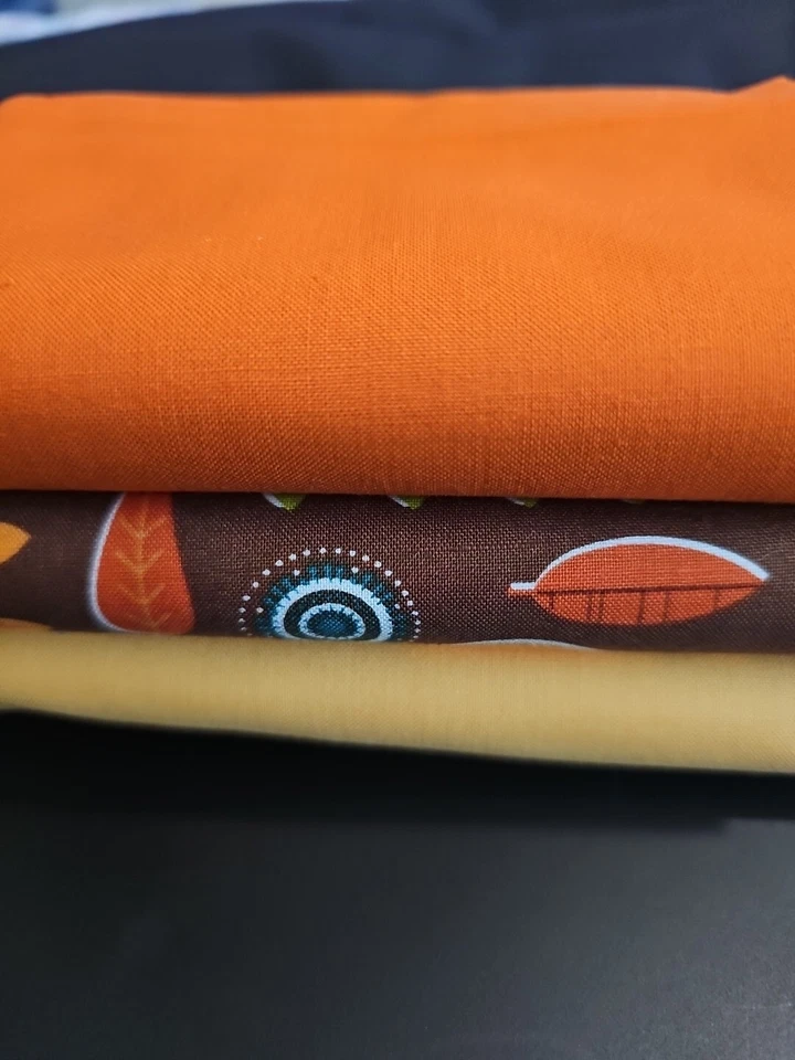 3 Yard Moda Fabric Bundle - Image 3 of 4