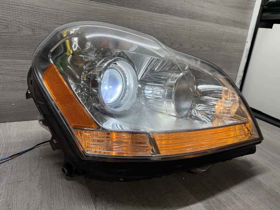 2010-2012 Mercedes GL550 GL450 Passenger RH Xenon HID Head Light Lamp OEM ((MM)) - Image 2 of 4