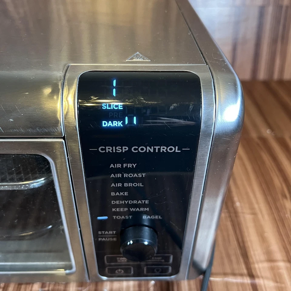 Ninja Foodi Digital Air Fry Oven Toaster 8-in-1 Crisp Control Flip-Up Stainless - Image 3 of 4