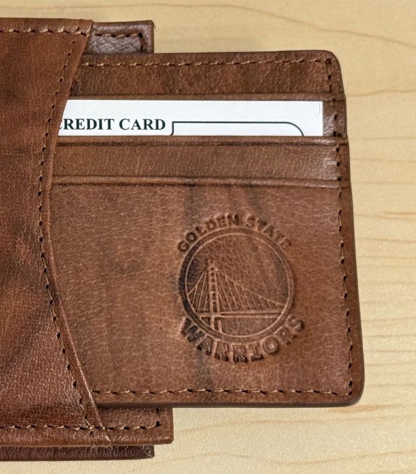 CARTERA PLEGABLE DE CUERO GENUINO GOLDEN STATE WARRIORS CON DESLIZADOR; NUEVA; OFICIAL Foto 2 de 4